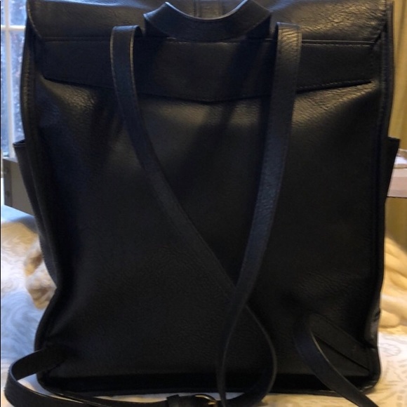 Universal Thread Backpack - Picture 3 of 4